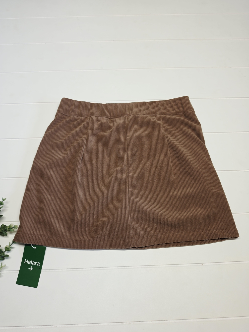 NEW Halara Corduroy Button-Front Pocket Mini Skort - Brown Medium - Picture 5 of 5